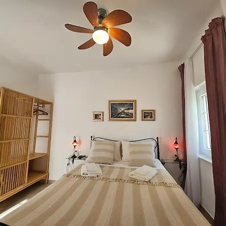 펜션 Pool House Arbanija 트로기르