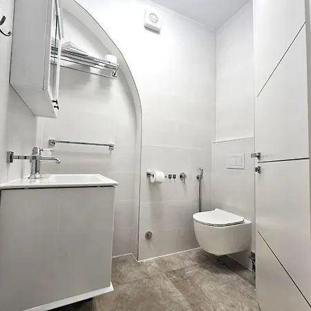 펜션 Pool House Arbanija 트로기르