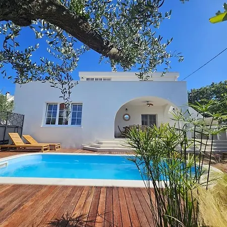 펜션 Pool House Arbanija 트로기르