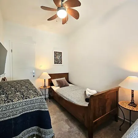 Дом отдыха Pool House Arbanija *